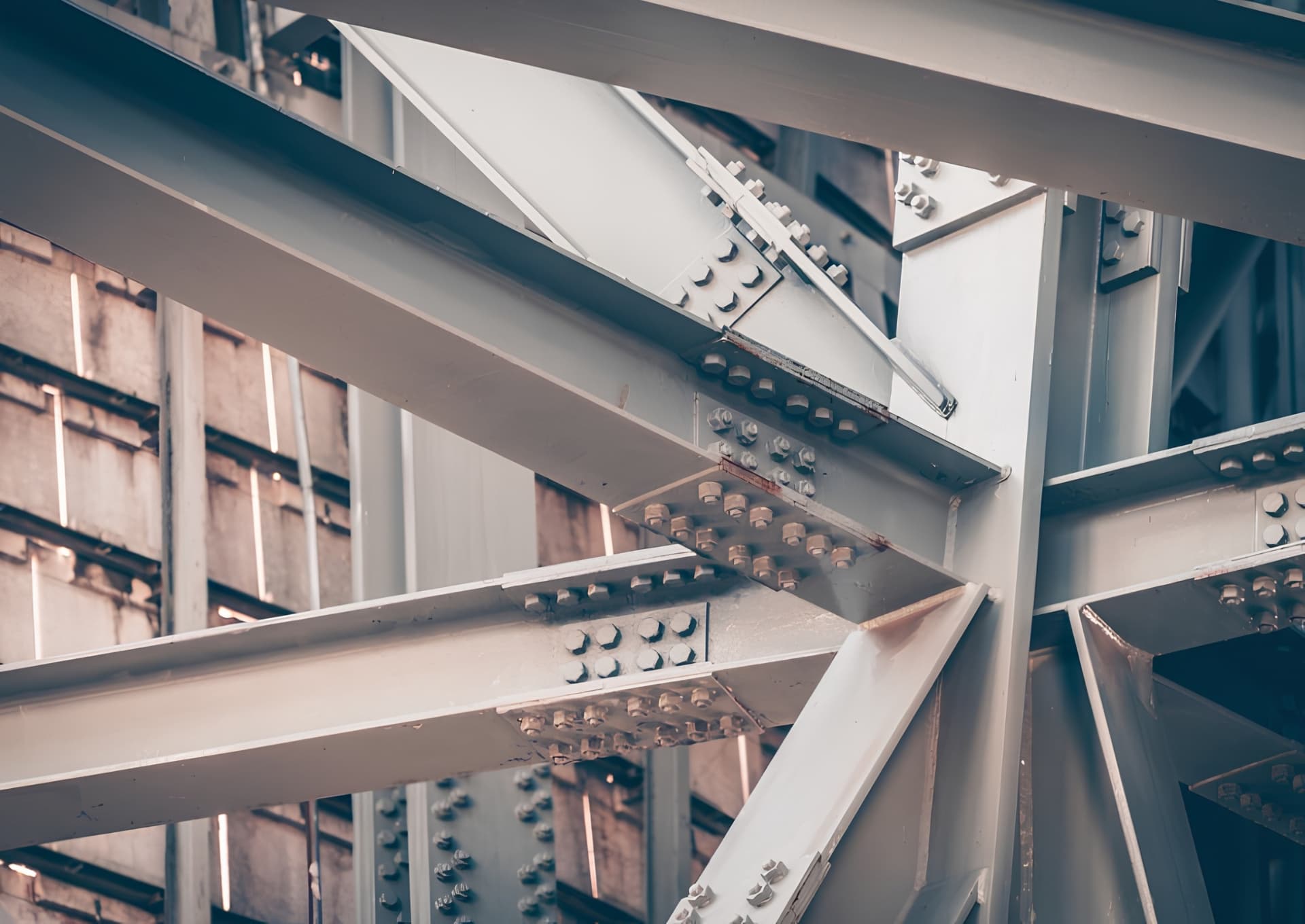 Sənaye infrastrukturu — metal konstruksiya detalları